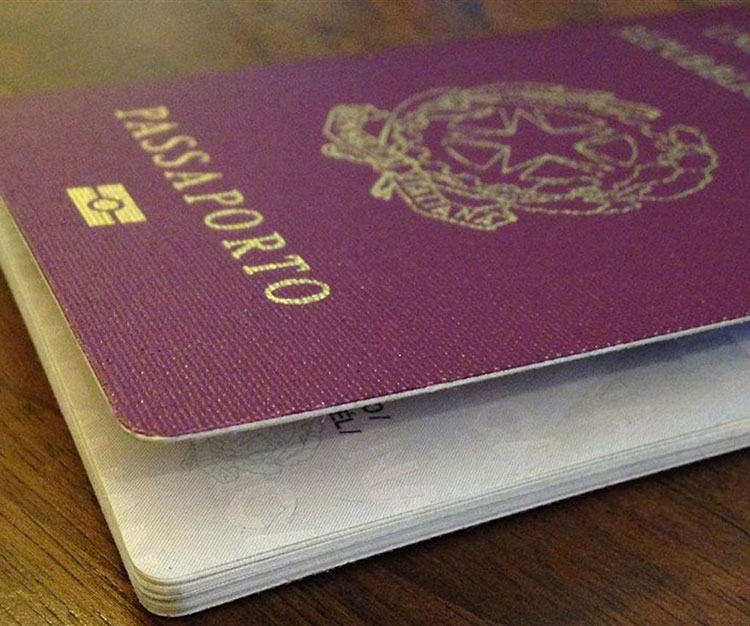passaporto-italiano.jpg